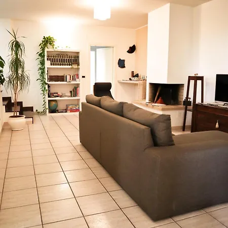 La Casa Del Casale Bed & Breakfast 4*